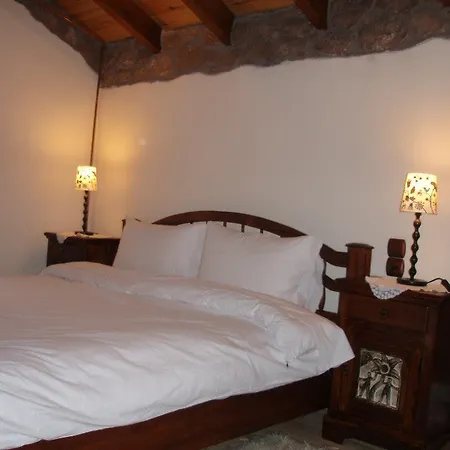 Pensión Chalets Tetrapolis *