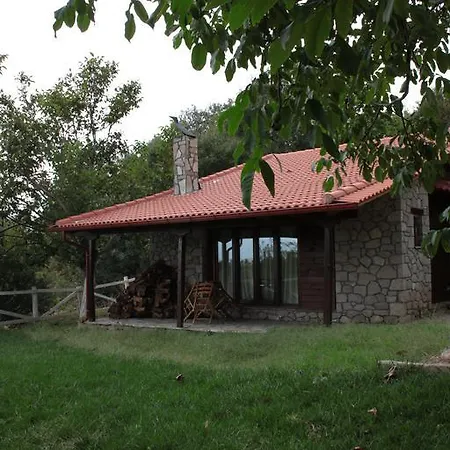 Chalets Tetrapolis Pensión