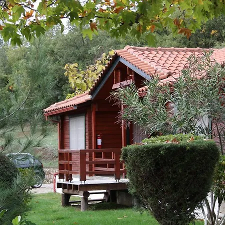 Chalets Tetrapolis Pensión *