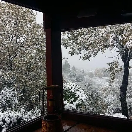 Chalets Tetrapolis Pensión