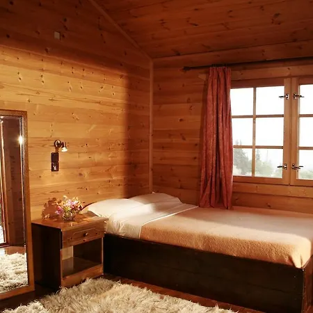 Chalets Tetrapolis Pensión