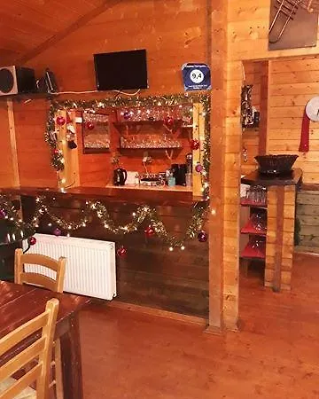 Pensión Chalets Tetrapolis *